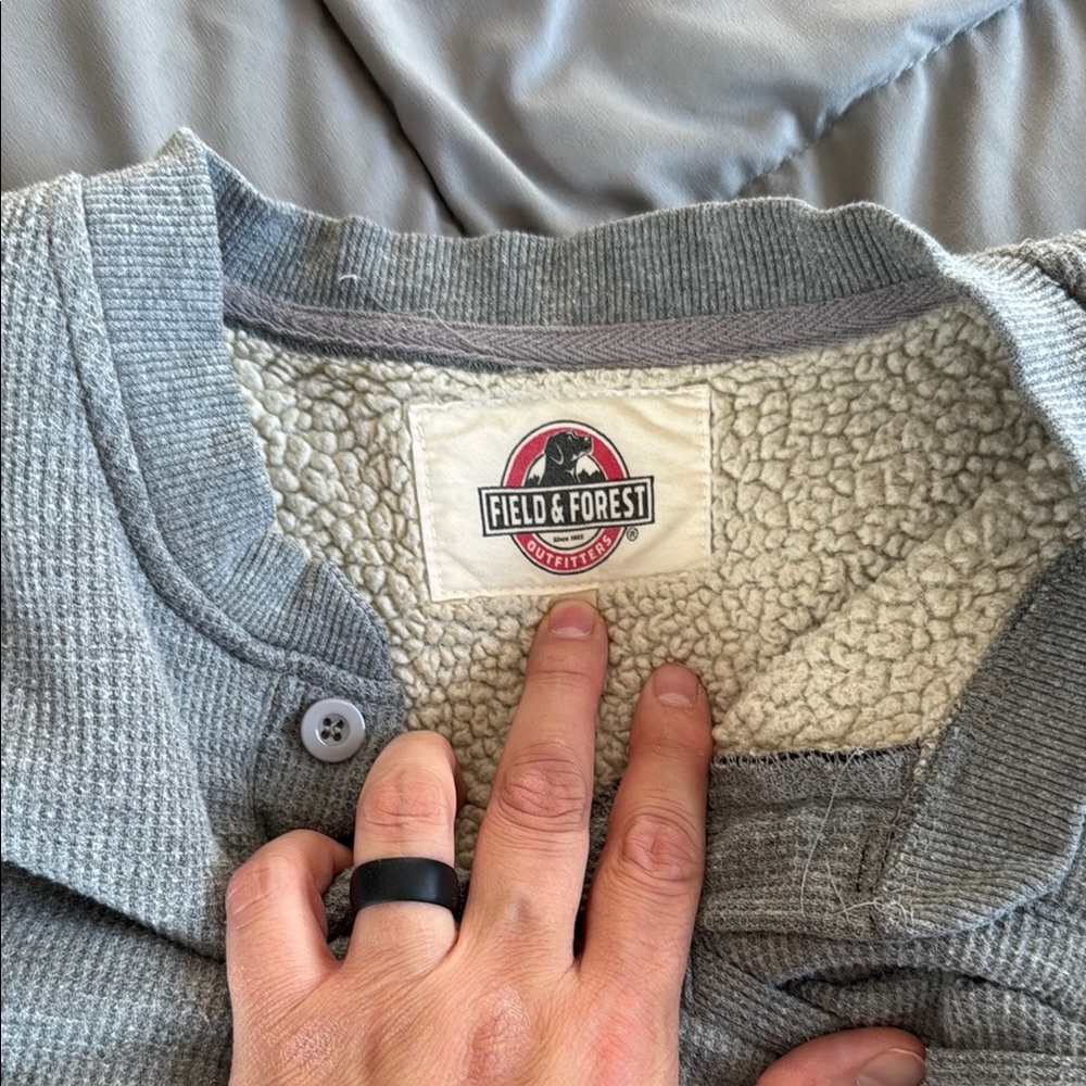 Field and Forest large Gray Sweater with fleece lining